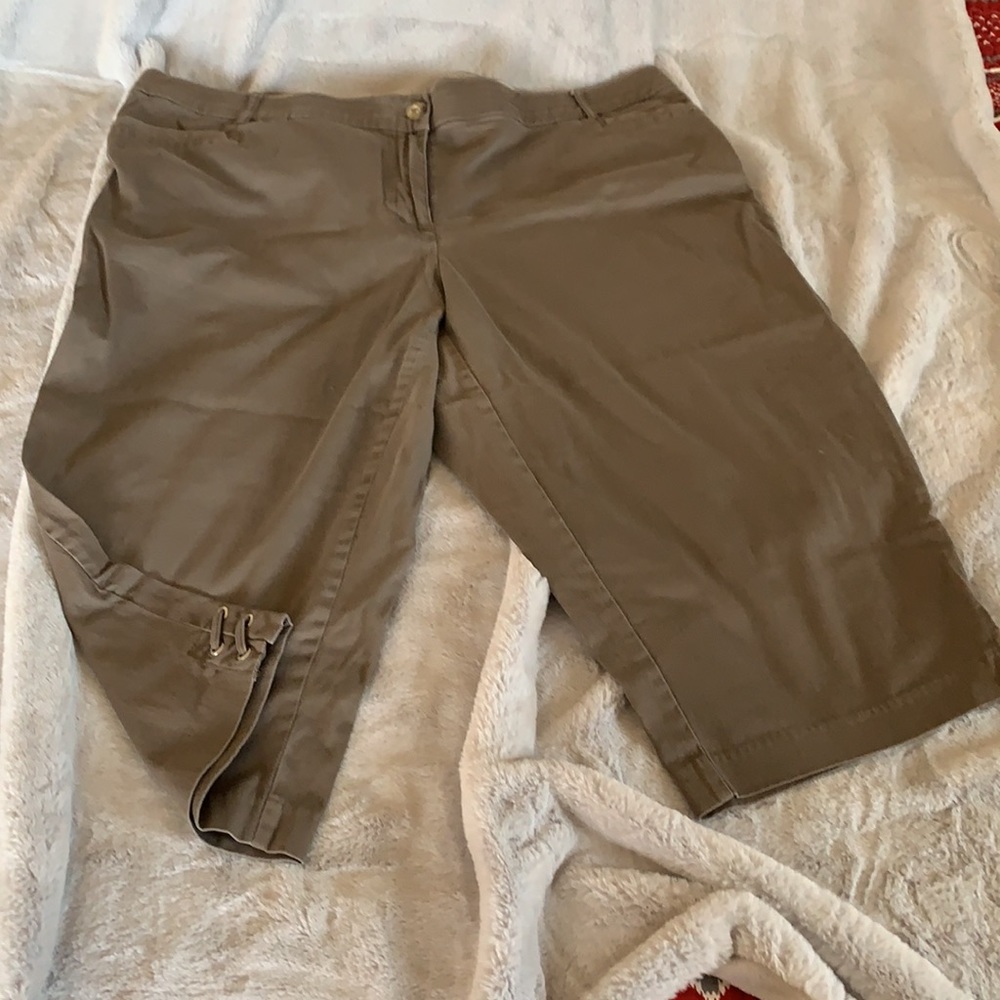 Studio Works Women’s Capris